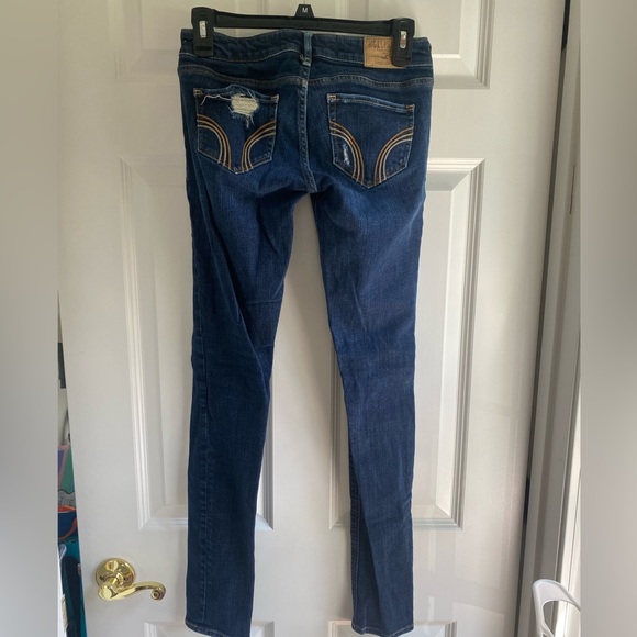 Hollister ripped jeans size 1 R dark wash - Picture 2 of 4
